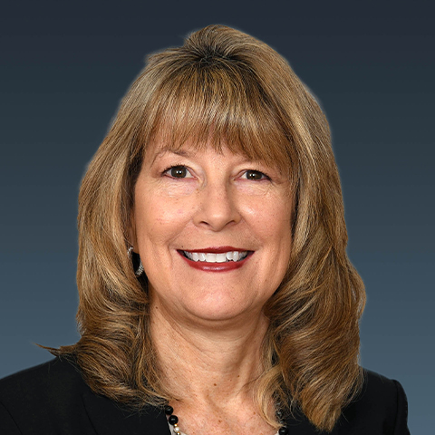 Catherine Syslo headshot