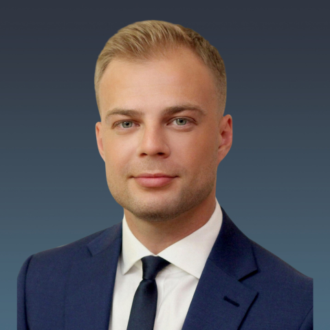 anton-rayetskyy-480x480px