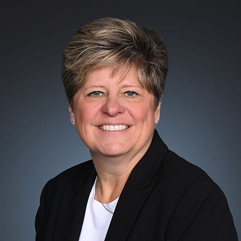 headshot-of-kimberly-brandley